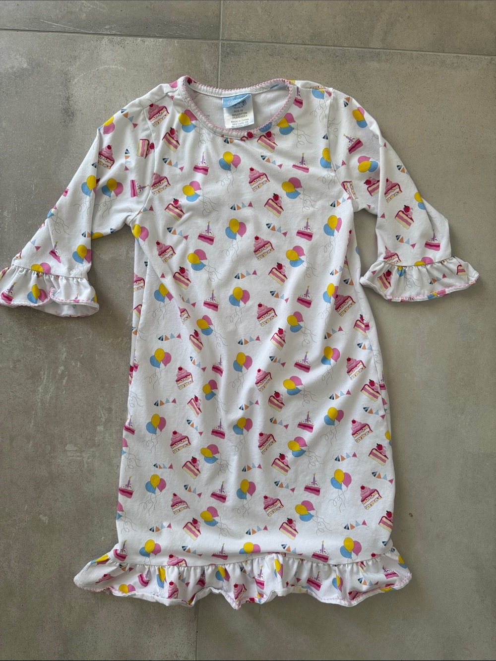 White Girls' Cake & Balloons Ruffle Birthday Dress
